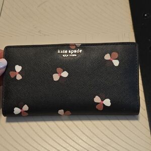 Kate Spade Black and Pink Wallet Sleek Design